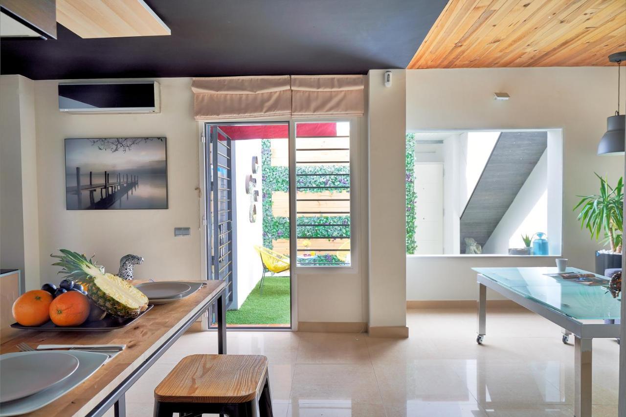 La Macarena Airport Apartment Malaga Exterior photo