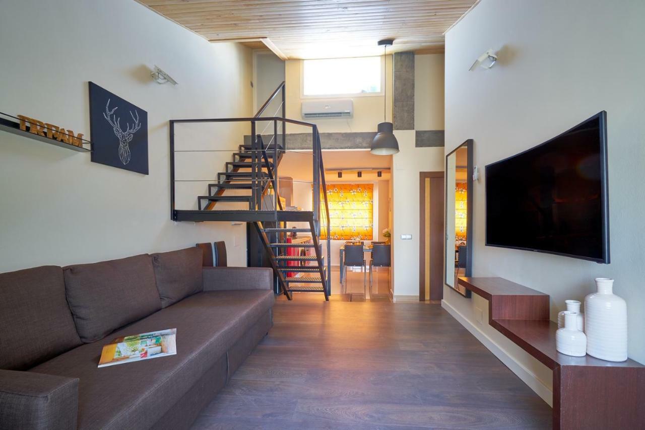 La Macarena Airport Apartment Malaga Exterior photo